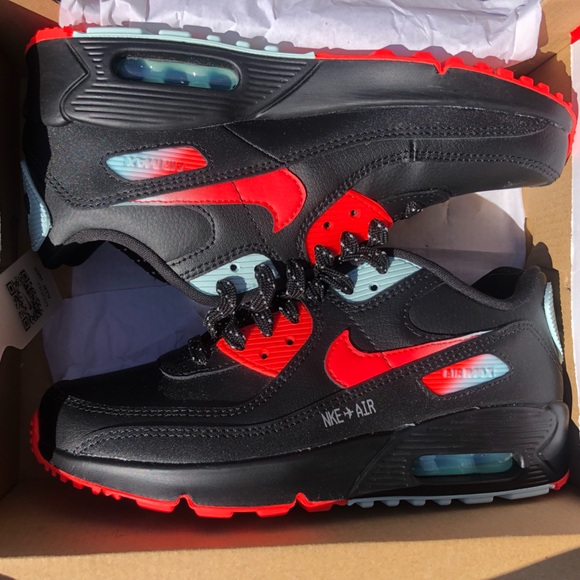 Brand New Nike Air Max 90 LTR (GS) - NEVER WORN - Kids’ 4Y - Picture 5 of 6